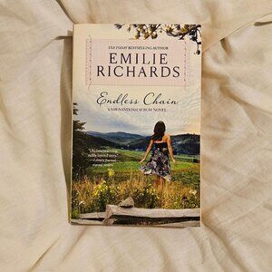 Endless Chain: A Shenandoah Album Novel - Emilie Richards